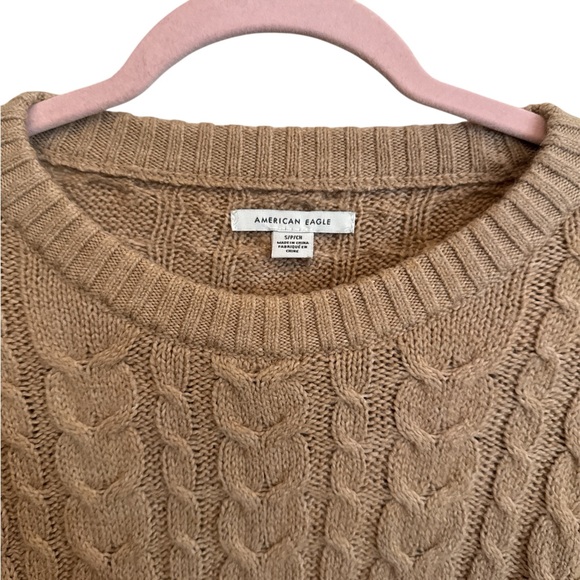 American Eagle Outfitters Tan Cable Knit Sweater size Small - Picture 2 of 2